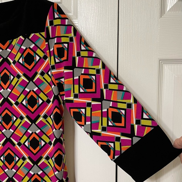 Emma & Michele Pink and Black Sheath Dress with Crew Neck - Picture 3 of 9